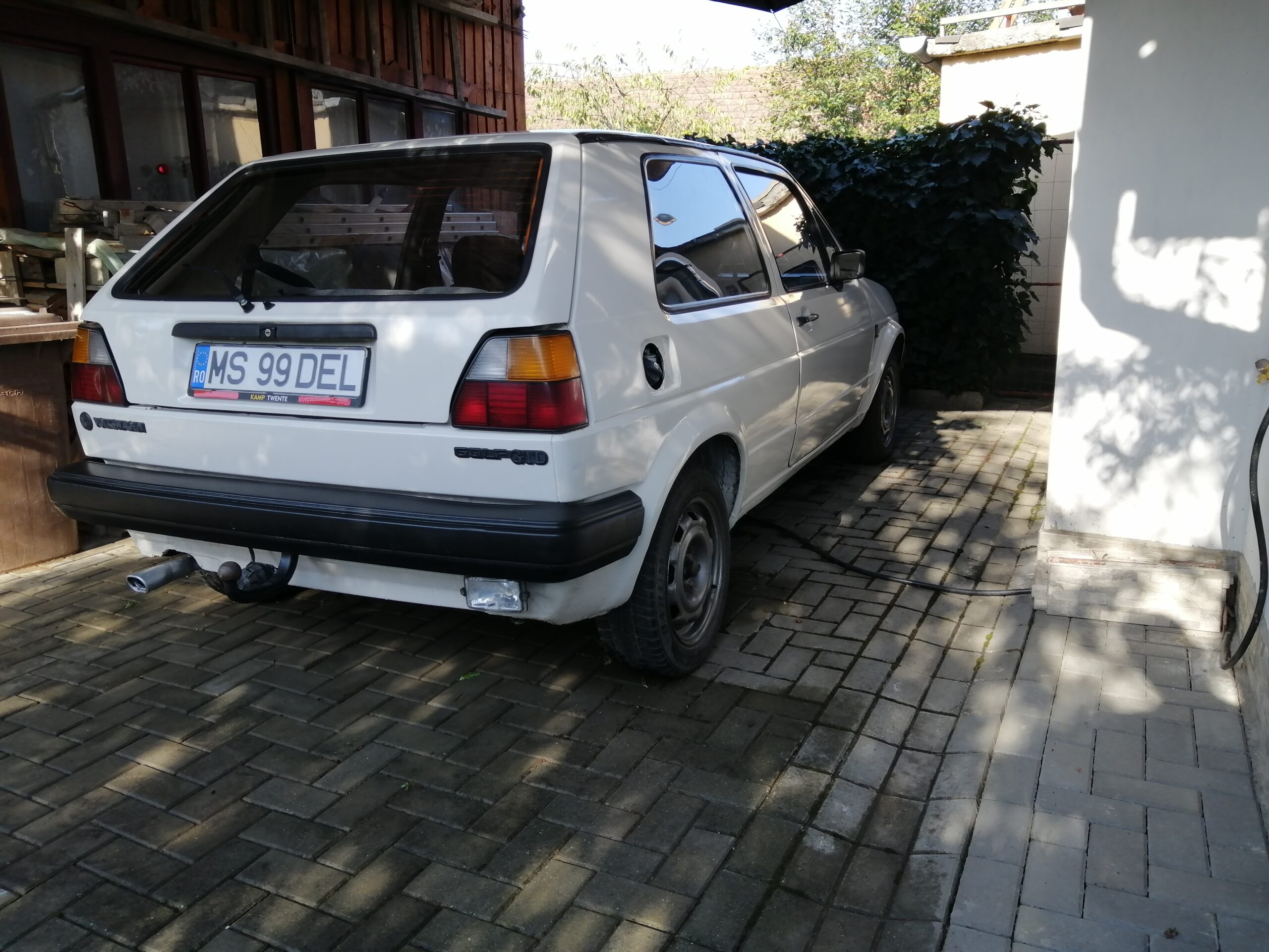 Vând Volkswagen Golf 2