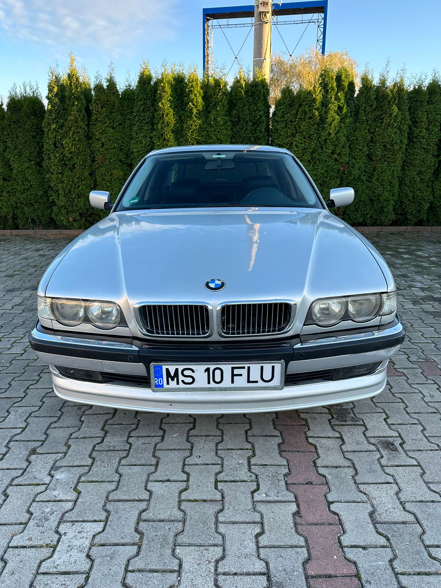 1998 BMW S7 728